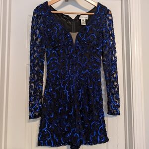 Ashley Lauren Formal Short Suit With Detachable Train.